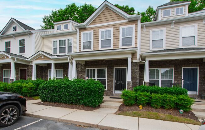 Extra Space, Extra Comfort: Charming 3-Bedroom Townhome in Raleigh!