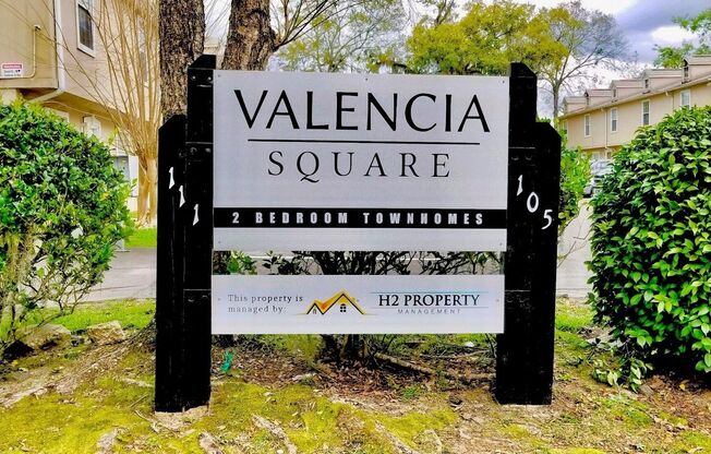 Valencia Square - 111 Valencia Dr