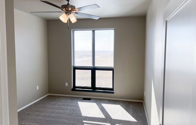 1 bed, 1 bath, 758 sqft, $1,145, Unit Bldg 5 Apt 5303