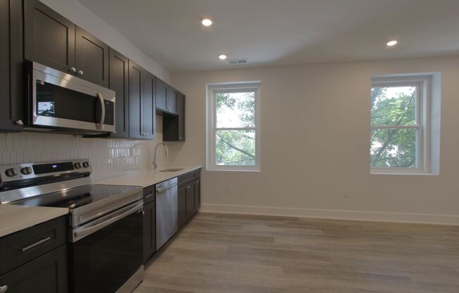 1 bed, 1 bath, 621 sqft, $1,535, Unit 303