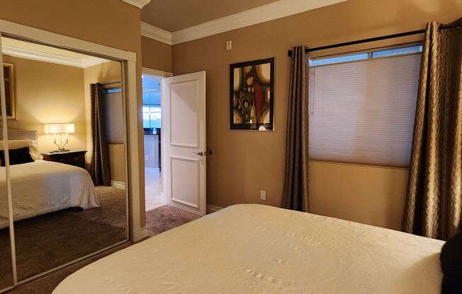 2 beds, 2 baths, $2,000, Unit # 326