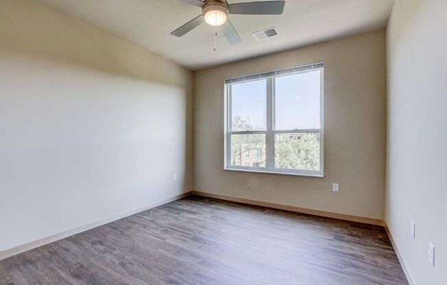 2 beds, 2 baths, 998 sqft, $2,445, Unit 401