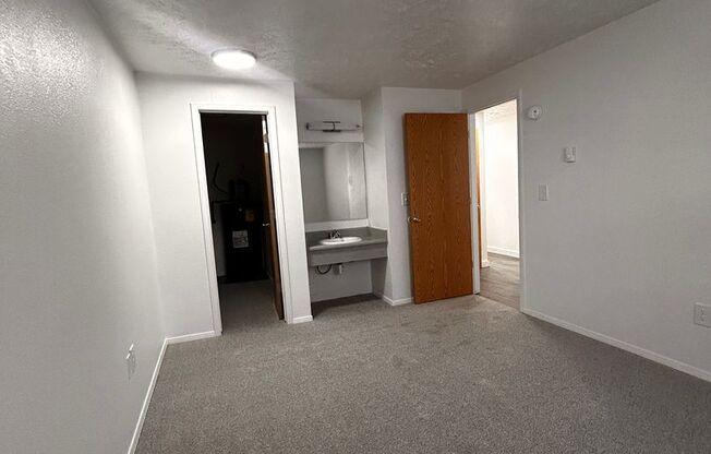 2 beds, 1 bath, 902 sqft, $1,375, Unit W - 053