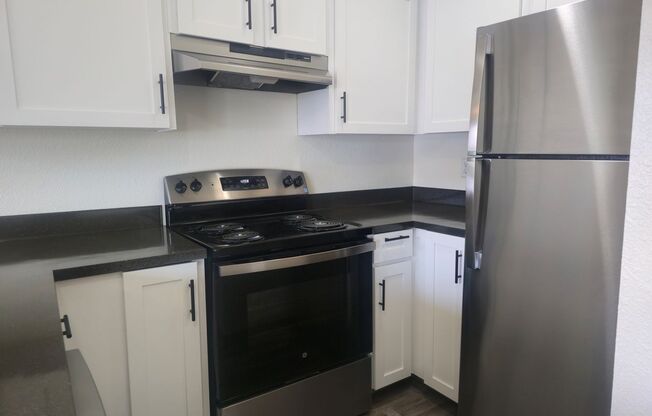 2 beds, 1 bath, 875 sqft, $1,495, Unit 127-66