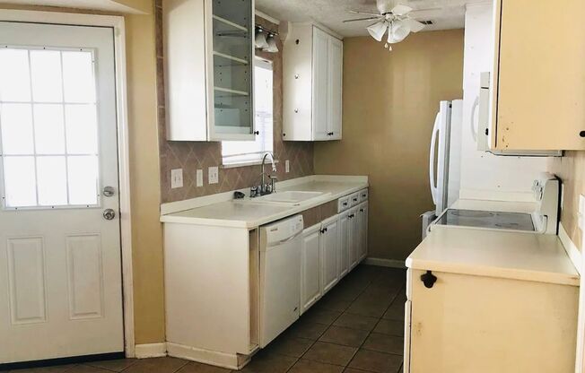 632 Fleming Road. Hinesville