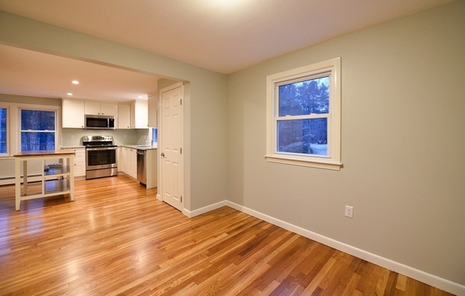 348 PLEASANT ST