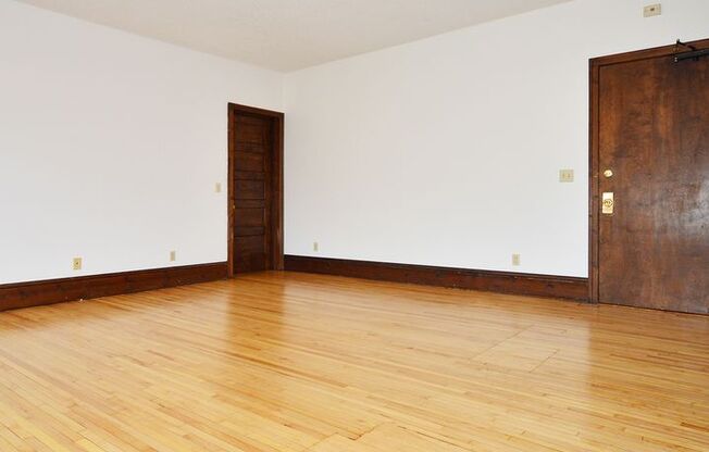 1 bed, 1 bath, 410 sqft, $1,100, Unit 9 - 303