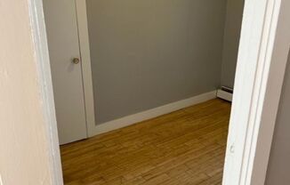 2 beds, 1 bath, $1,600, Unit 47B - 102