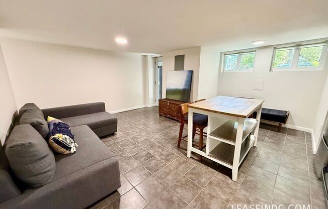 1850 3 ST NW