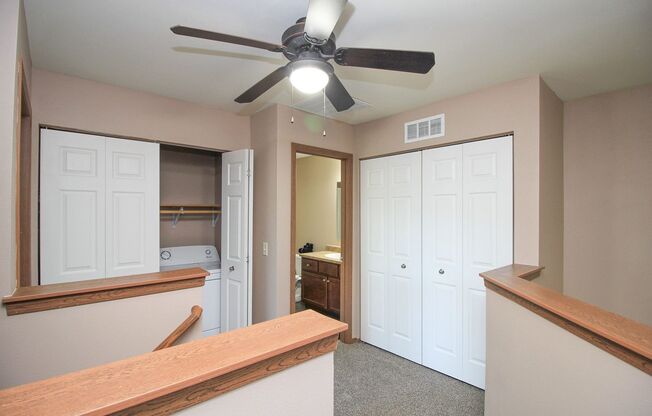 2 beds, 1.5 baths, 1,096 sqft, $1,450, Unit 4015-06