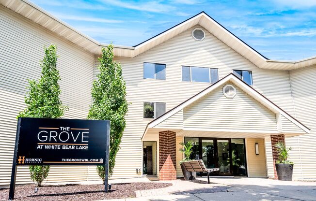 2 beds, 2 baths, 985 sqft, $1,850, Unit 1501-217