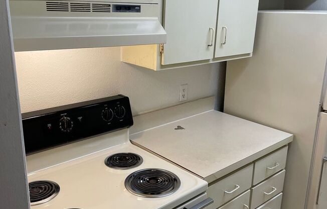 2 beds, 2 baths, 912 sqft, $1,300, Unit 315-102