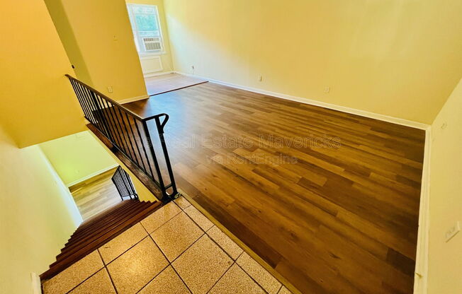 1 bed, 1 bath, 750 sqft, $900, Unit 14