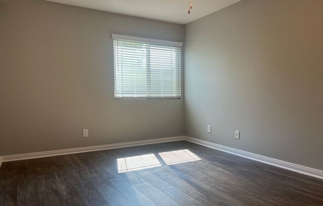 2 beds, 2 baths, 950 sqft, $2,920, Unit 1641B