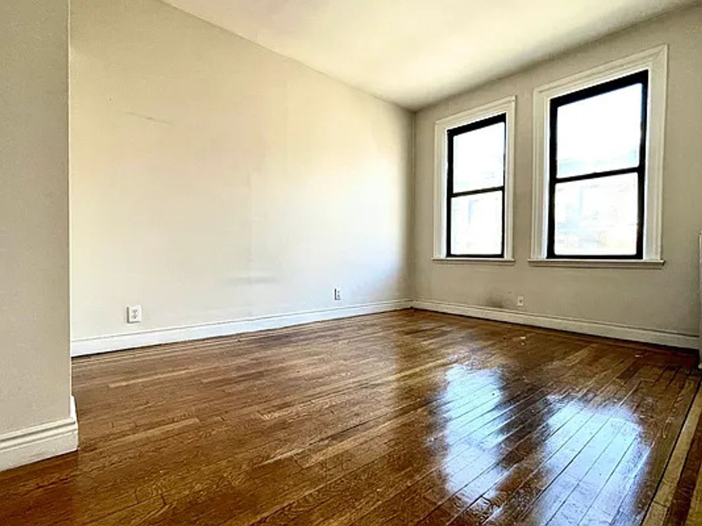 712 West 176 Realty LLC