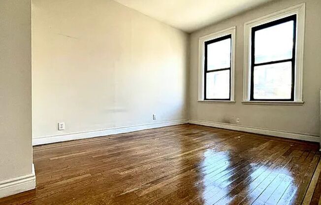 712 West 176 Realty LLC