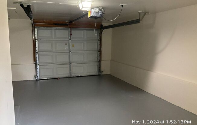 2 beds, 1 bath, 1,025 sqft, $1,595, Unit 03814