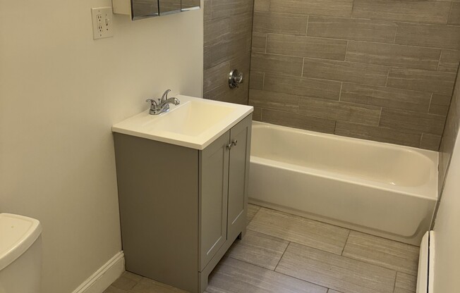 65 Chiswick Rd Apt 3
