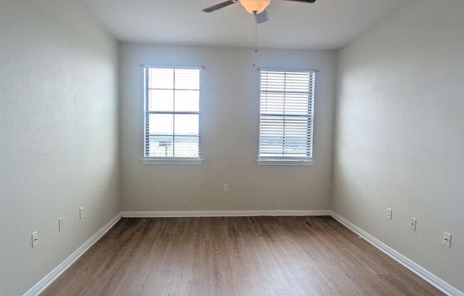 1 bed, 1 bath, $1,500, Unit Unit 533