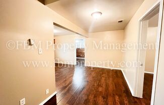 2 beds, 1 bath, 790 sqft, $1,000, Unit D