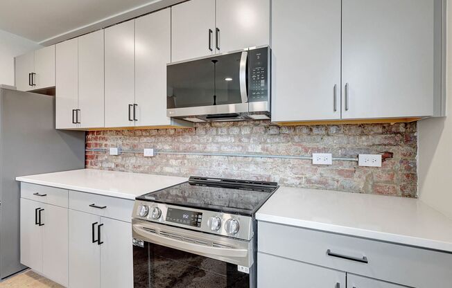1 bed, 1 bath, 655 sqft, $1,775, Unit 100