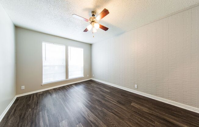 Studio, 1 bath, 415 sqft, $799, Unit 106
