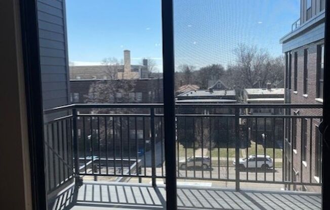 1 bed, 1 bath, 897 sqft, $2,695, Unit 314