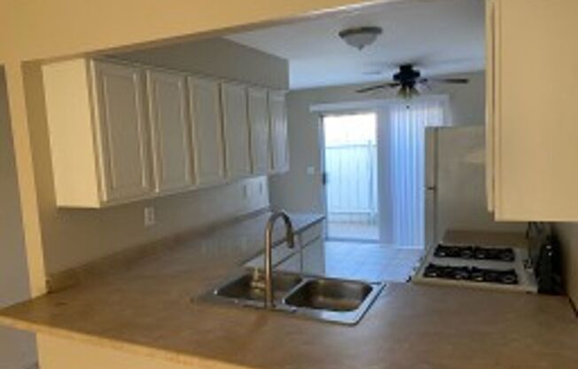 2 beds, 1.5 baths, 1,024 sqft, $1,995, Unit 9158