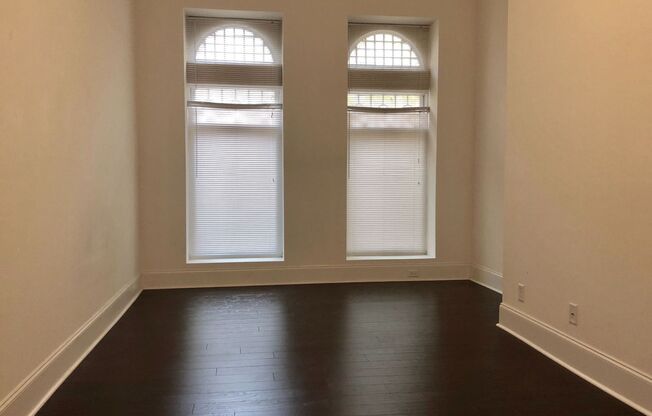 1 bed, 1 bath, $945, Unit 840-1A