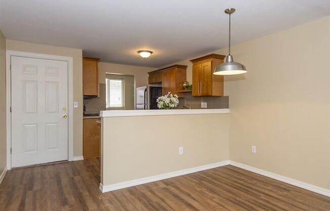 17685 NW Concordia Court #6 - Move in Special!!  1st Month's Rent FREE!!