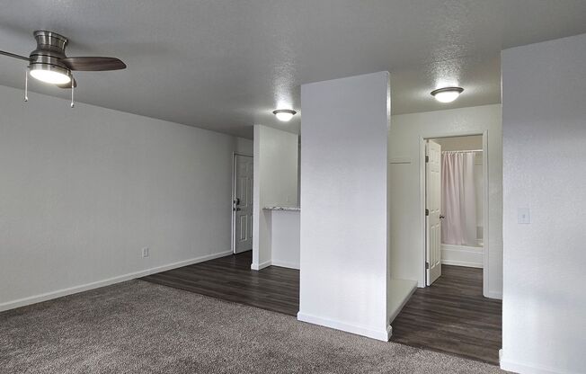 Studio, 1 bath, 490 sqft, $1,115, Unit 3410-29