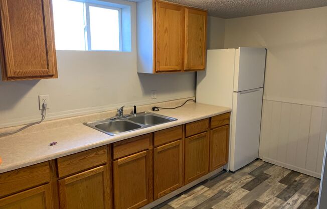 1 bed, 1 bath, 600 sqft, $825, Unit Unit 1