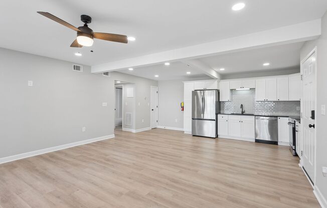 2 beds, 2 baths, 1,070 sqft, $1,850, Unit 42