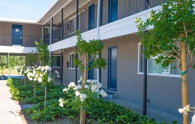 Sunset Gardens Apartments