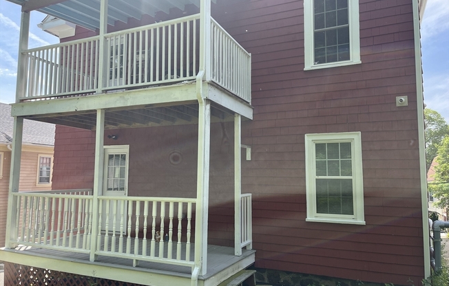 198 WACHUSETT ST