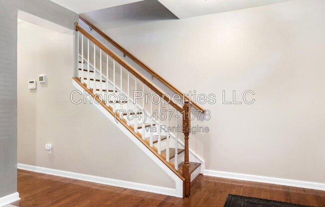 223 N IRWIN AVE