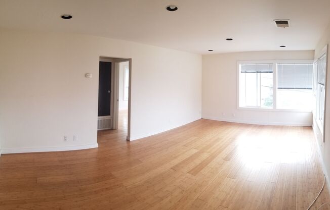 Stylishly Updated 2-Bedroom in Oakland
