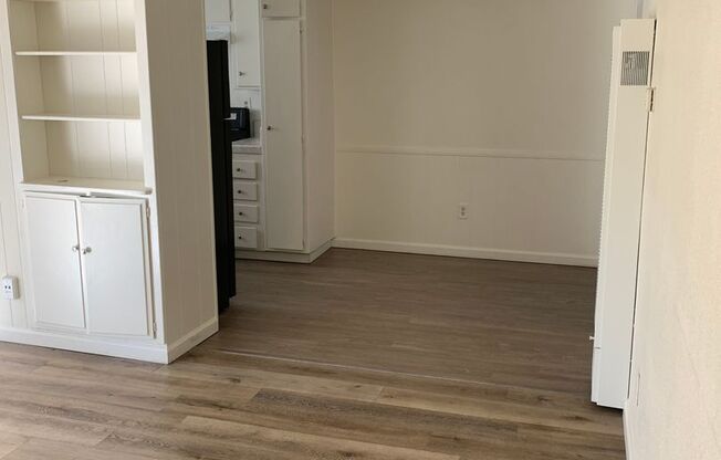 1 bed, 1 bath, $1,650, Unit 07