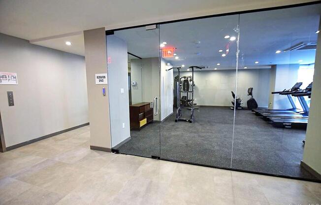 1 bed, 1.5 baths, 565 sqft, $3,150, Unit 2D