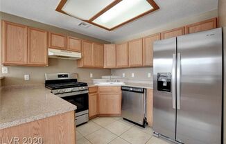 2 beds, 2 baths, $1,300, Unit # 209