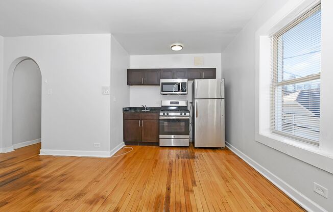 1 bed, 1 bath, 850 sqft, $2,050, Unit 211