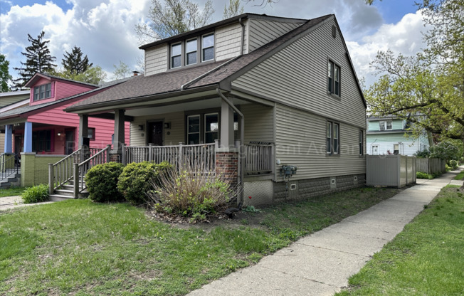 851 Gardendale.