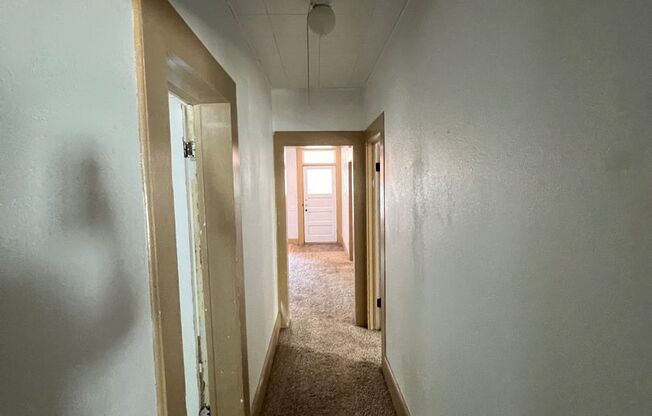 3 beds, 2 baths, $1,450