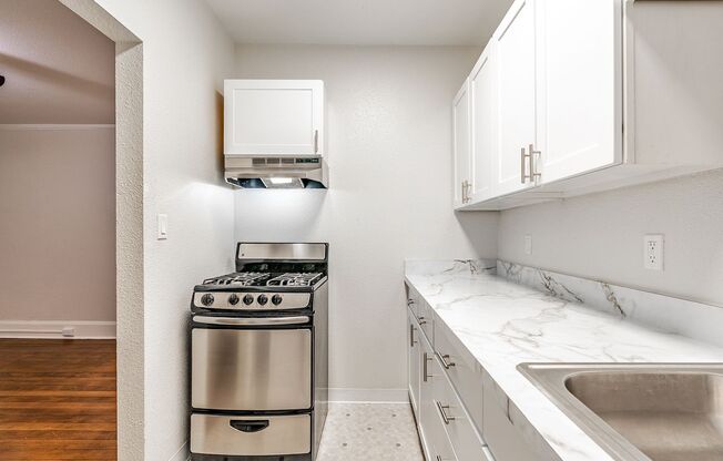 Studio, 1 bath, 399 sqft, $1,399, Unit 103