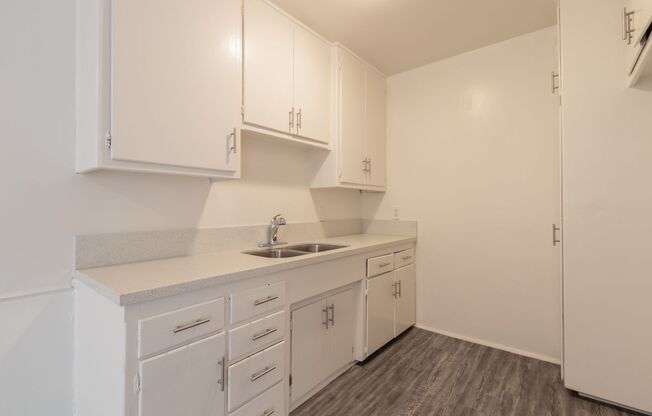 Studio, 1 bath, $1,595