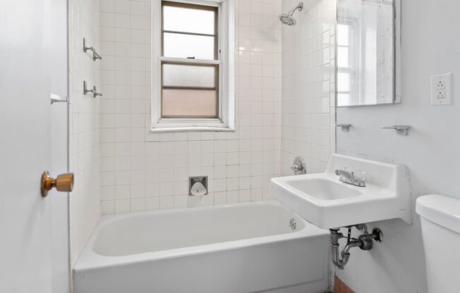 Make This 3 Bedroom 2 Bathroom Condo Yours