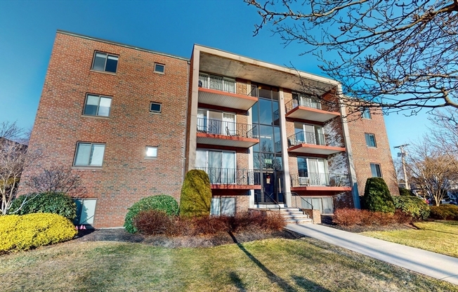 2 beds, 1 bath, 750 sqft, $2,395, Unit 42