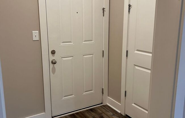 1 bed, 1 bath, 780 sqft, $960, Unit 124