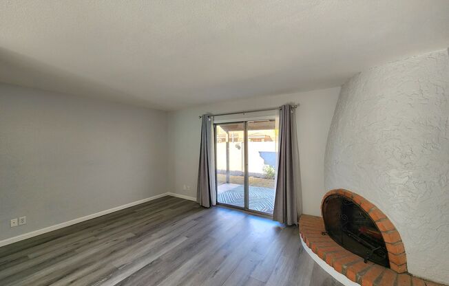 Gorgeous 2 bedroom 2 bath in TAPATIO COVE