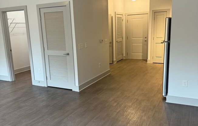 Studio, 1 bath, 560 sqft, $1,600, Unit Heritage East- Unit 205